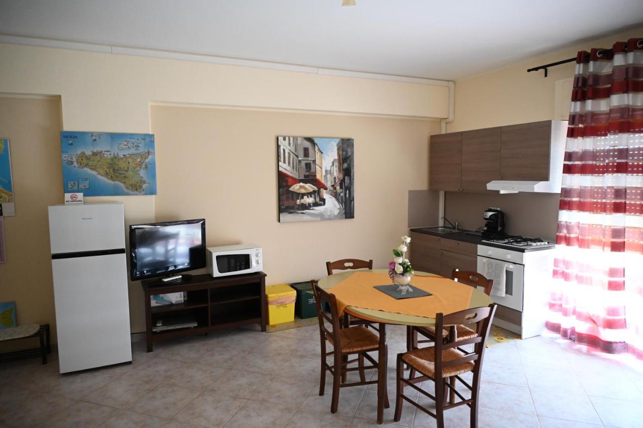 Castello Di Sotto Bed & Breakfast Milazzo Ngoại thất bức ảnh