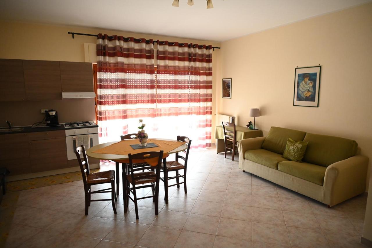 Castello Di Sotto Bed & Breakfast Milazzo Ngoại thất bức ảnh
