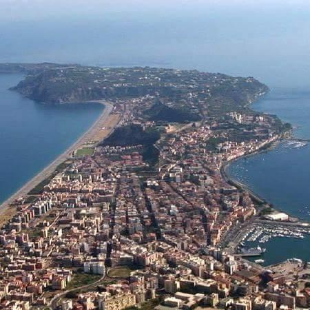 Castello Di Sotto Bed & Breakfast Milazzo Phòng bức ảnh
